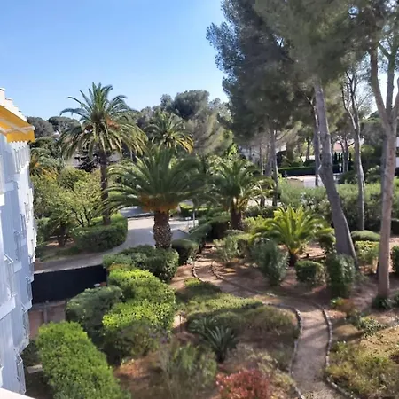 Spacious With Pool Near The Sea * Saint-Raphael (Var)