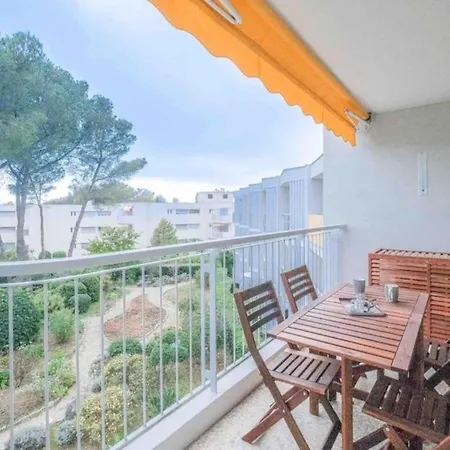 Apartment Spacious With Pool Near The Sea *
