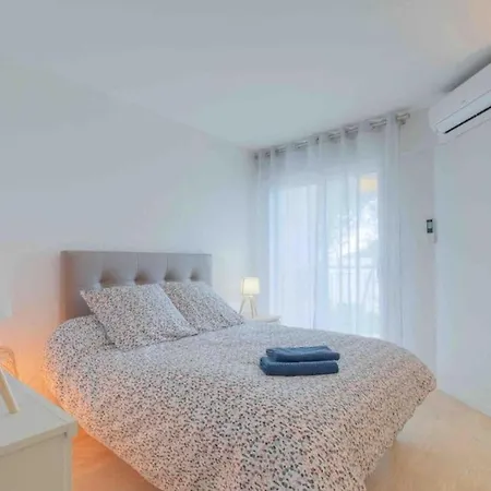Spacious With Pool Near The Sea Apartment Saint-Raphael (Var)